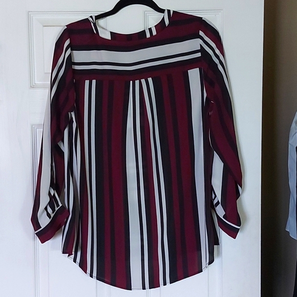 3/4 sleeve blouse - Picture 4 of 4